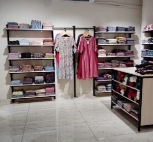 ladieswear.jpg